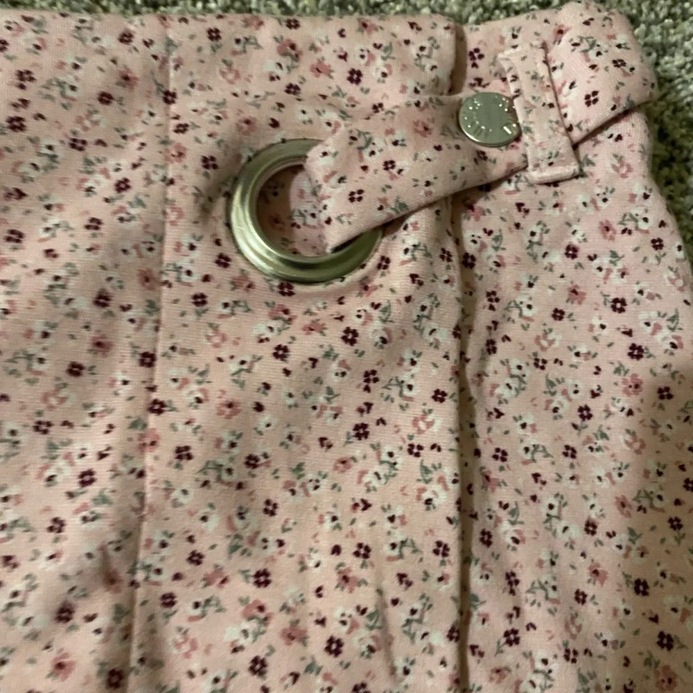 JUSTICE - PINK FLORAL SKIRT